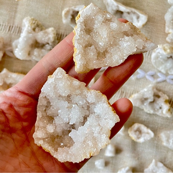 ✨Sparkly Natural Geodes 1 Pound Lot, Moroccan Calcite Crystals✨ ~approx 45 - Picture 8 of 16